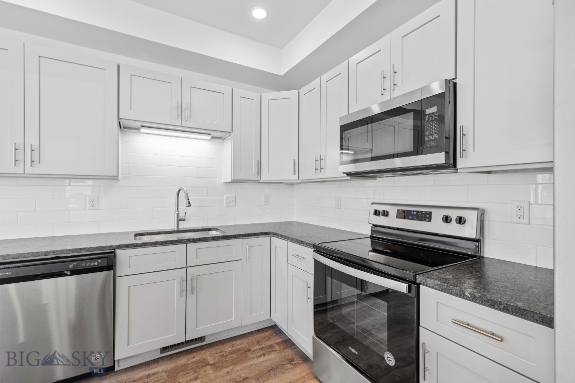 Bozeman, Montana 59718, United States, 3 Bedrooms Bedrooms, ,2 BathroomsBathrooms,Residential,Contingent,55210