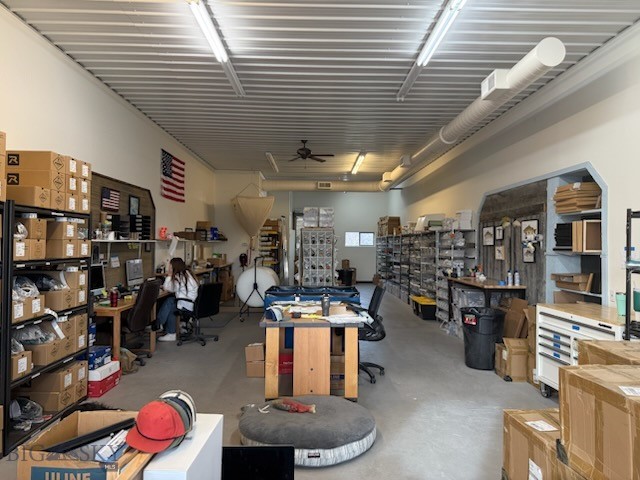 Rainbow - Commercial Lease