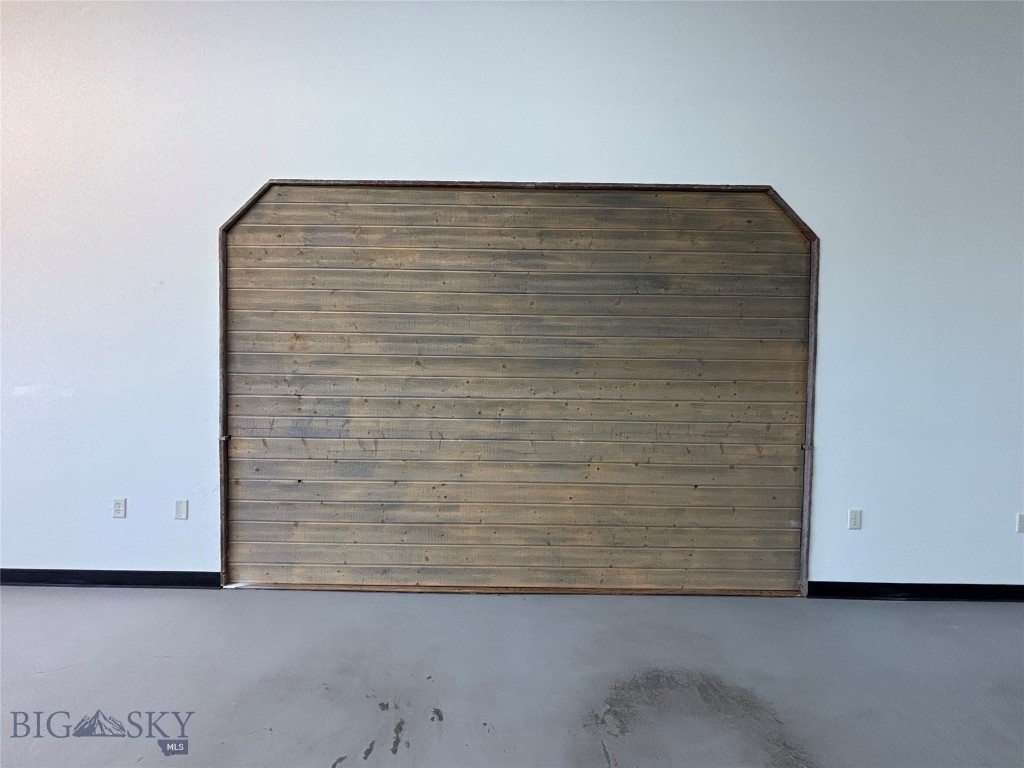 Rainbow - Commercial Lease