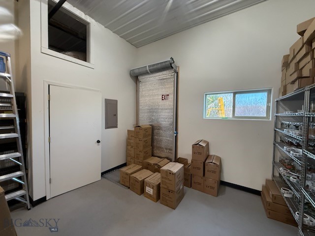 Rainbow - Commercial Lease