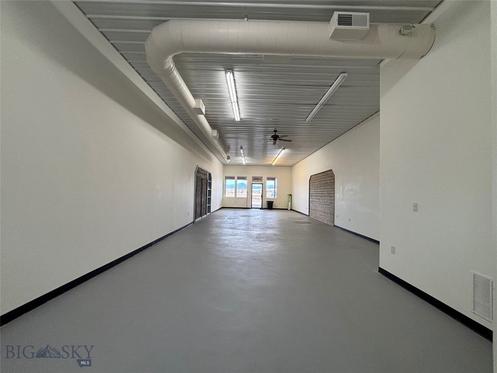 Rainbow - Commercial Lease