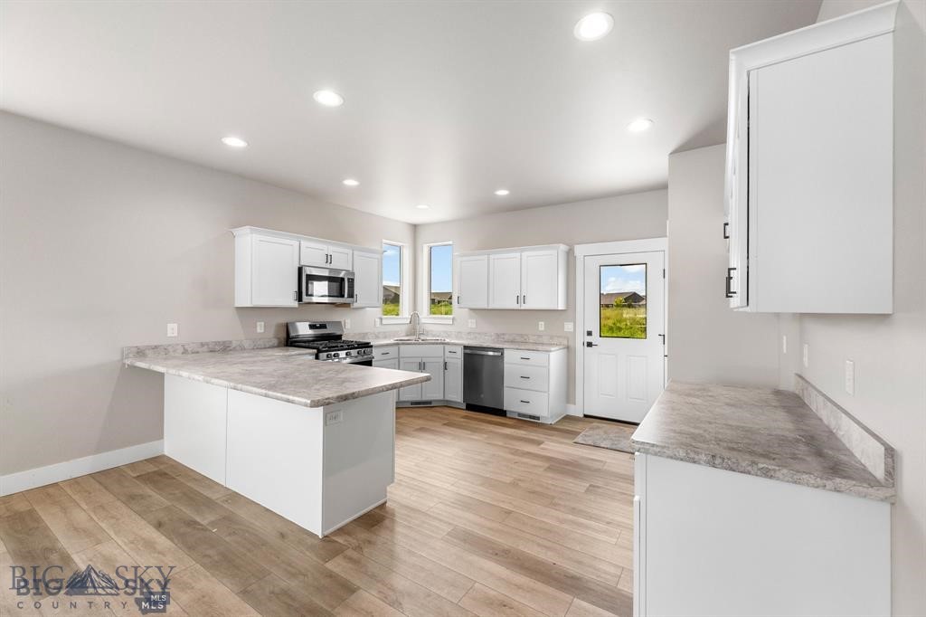 2307 Oriole Drive