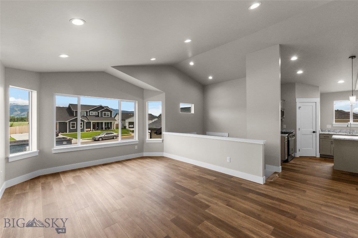 2220 Oriole Drive