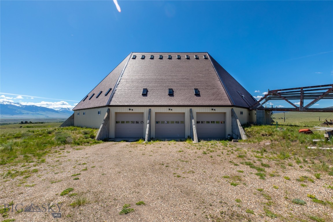 NHN Pyramid Lane