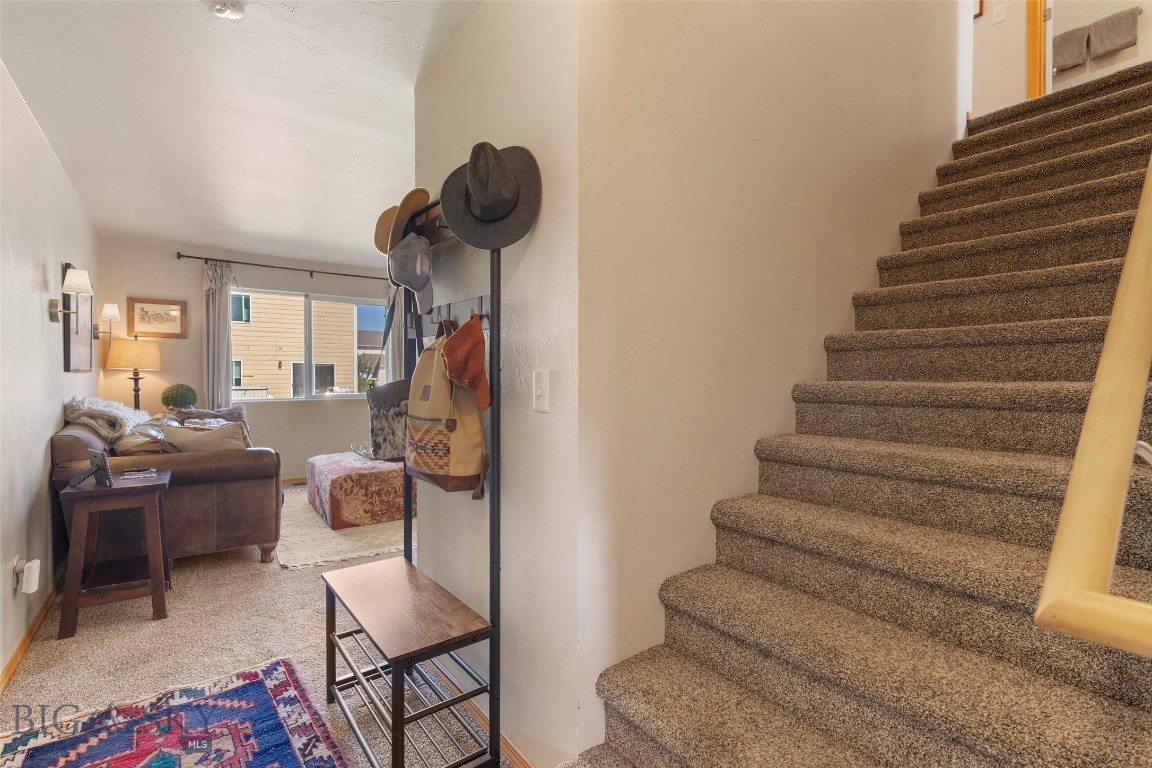 157 E Magnolia Drive