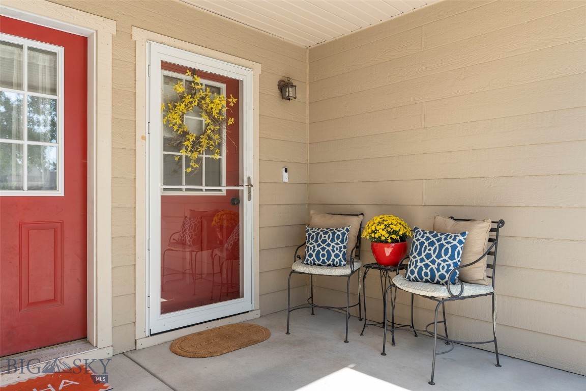 157 E Magnolia Drive