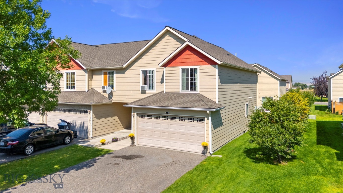 River Rock and Royal Village - Residential