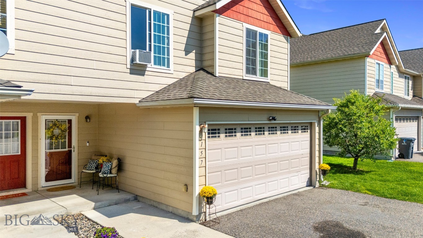 River Rock and Royal Village - Residential