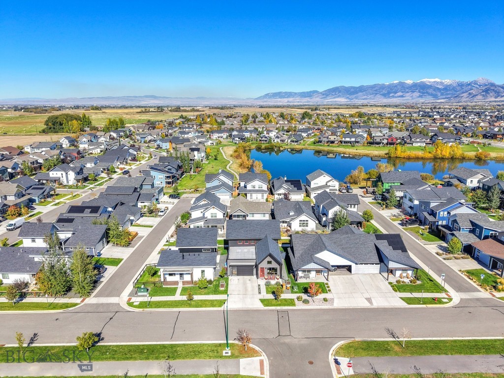 The Lakes at Valley West - Residential