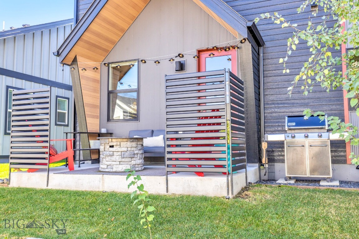The Lakes at Valley West - Residential