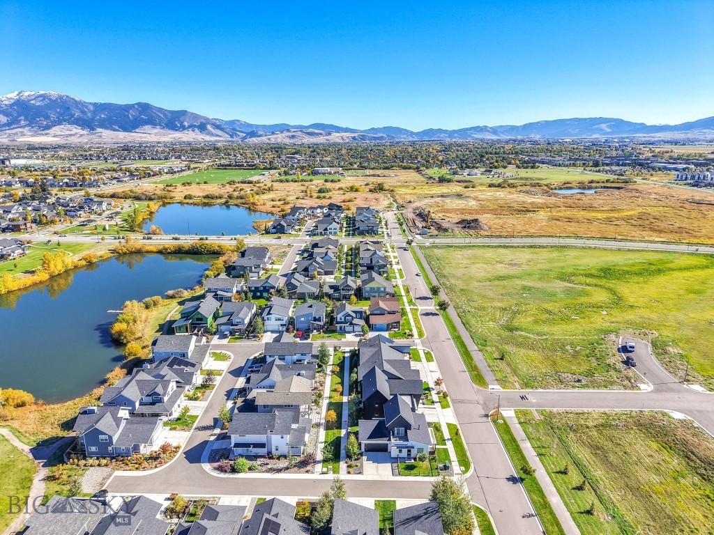 The Lakes at Valley West - Residential