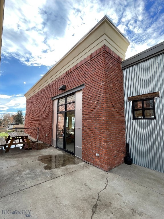115 E Gallatin, A-202