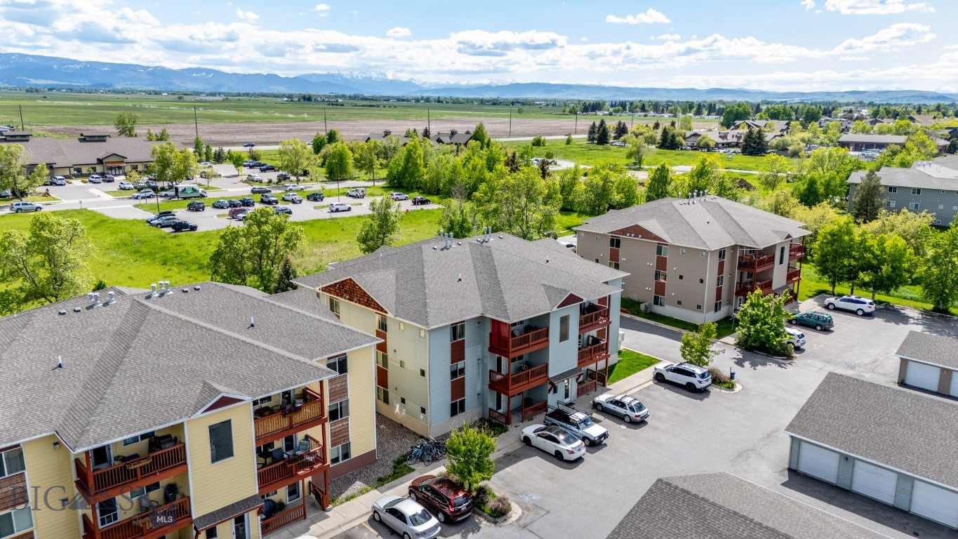 Parkway Plaza - Residential