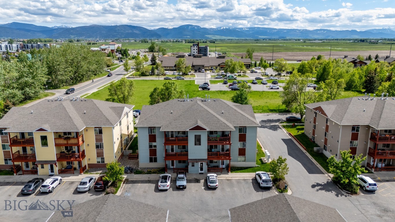 Parkway Plaza - Residential