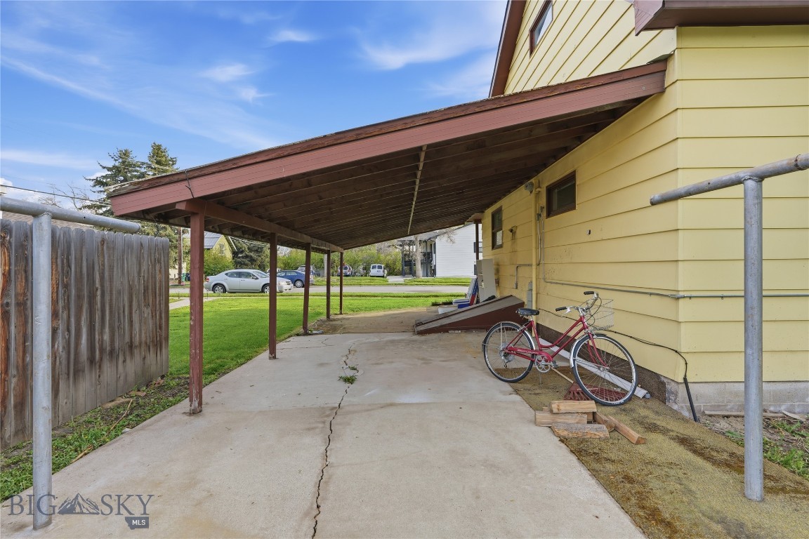621 and 617 N Rouse Avenue