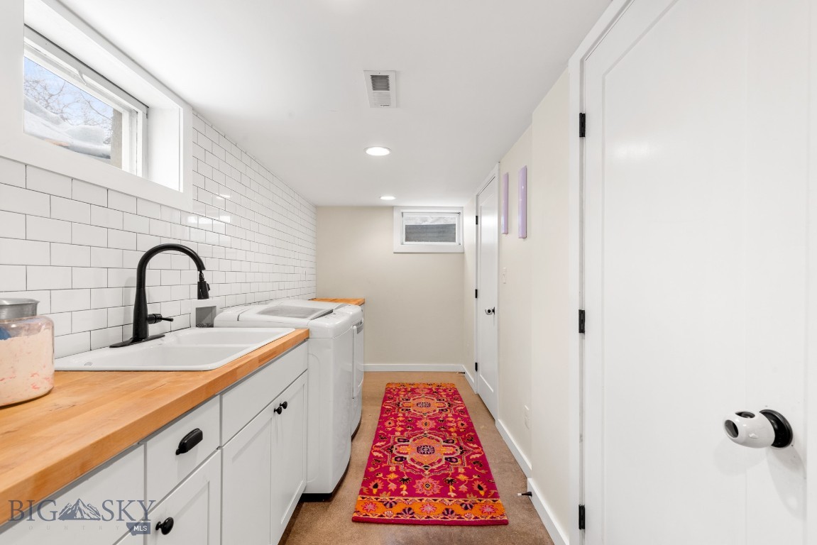 Bozeman, Montana 59715, United States, 4 Bedrooms Bedrooms, ,2 BathroomsBathrooms,Residential,Contingent,2792