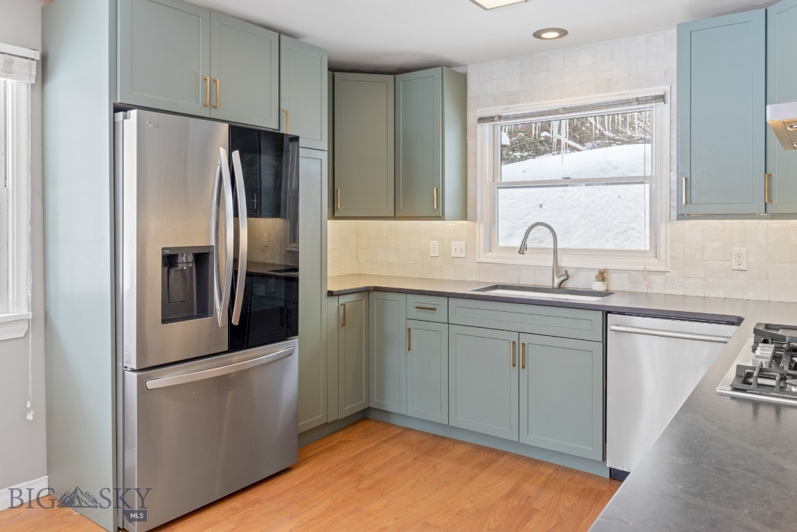 Bozeman, Montana 59715, United States, 4 Bedrooms Bedrooms, ,2 BathroomsBathrooms,Residential,Contingent,2792