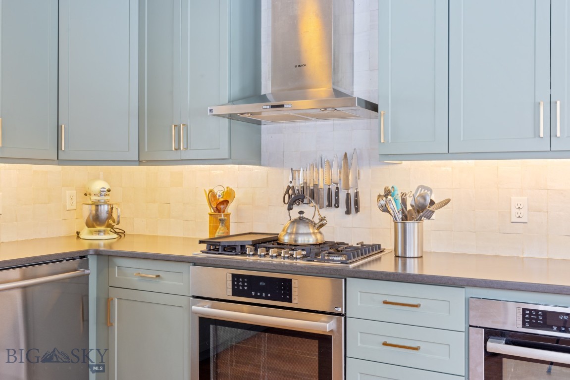 Bozeman, Montana 59715, United States, 4 Bedrooms Bedrooms, ,2 BathroomsBathrooms,Residential,Contingent,2792