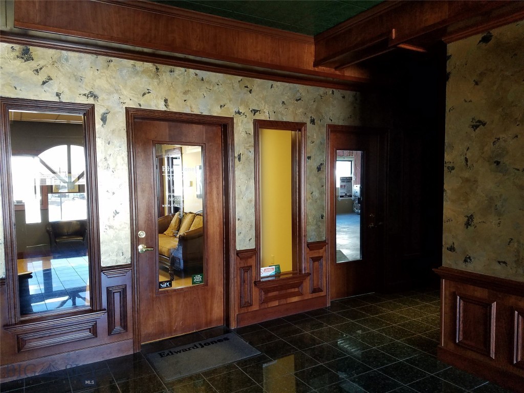 Bozeman Gateway P.U.D. - Commercial Lease