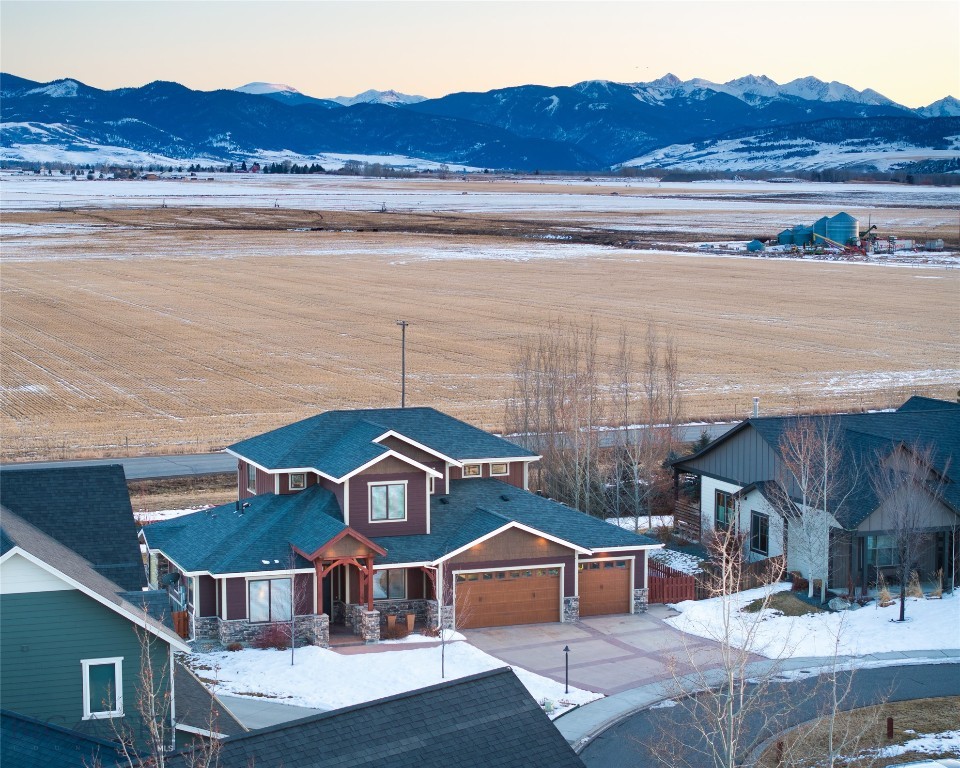 Bozeman, Montana 59718, United States, 5 Bedrooms Bedrooms, ,3 BathroomsBathrooms,Residential,Contingent,63948