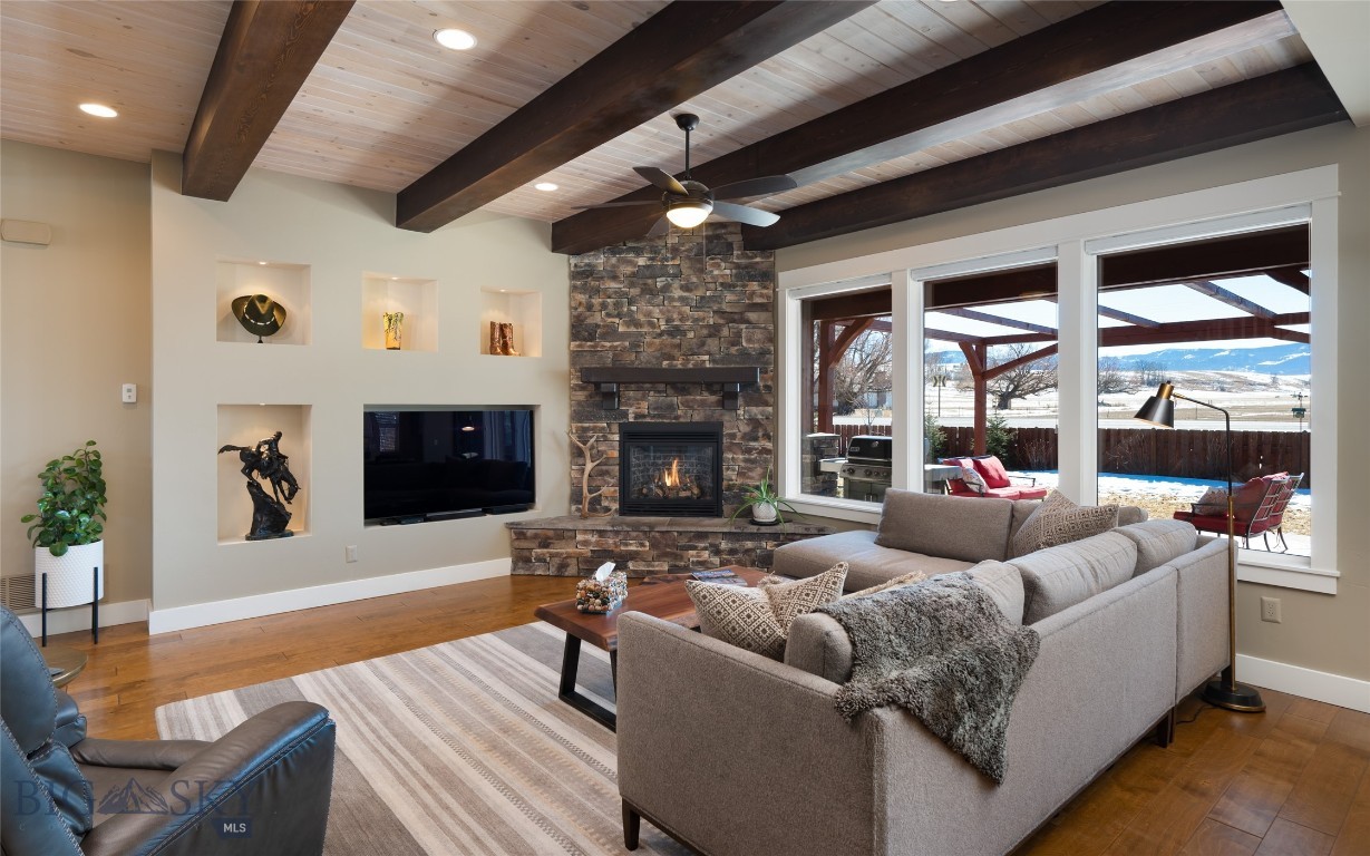 Bozeman, Montana 59718, United States, 5 Bedrooms Bedrooms, ,3 BathroomsBathrooms,Residential,Contingent,63948