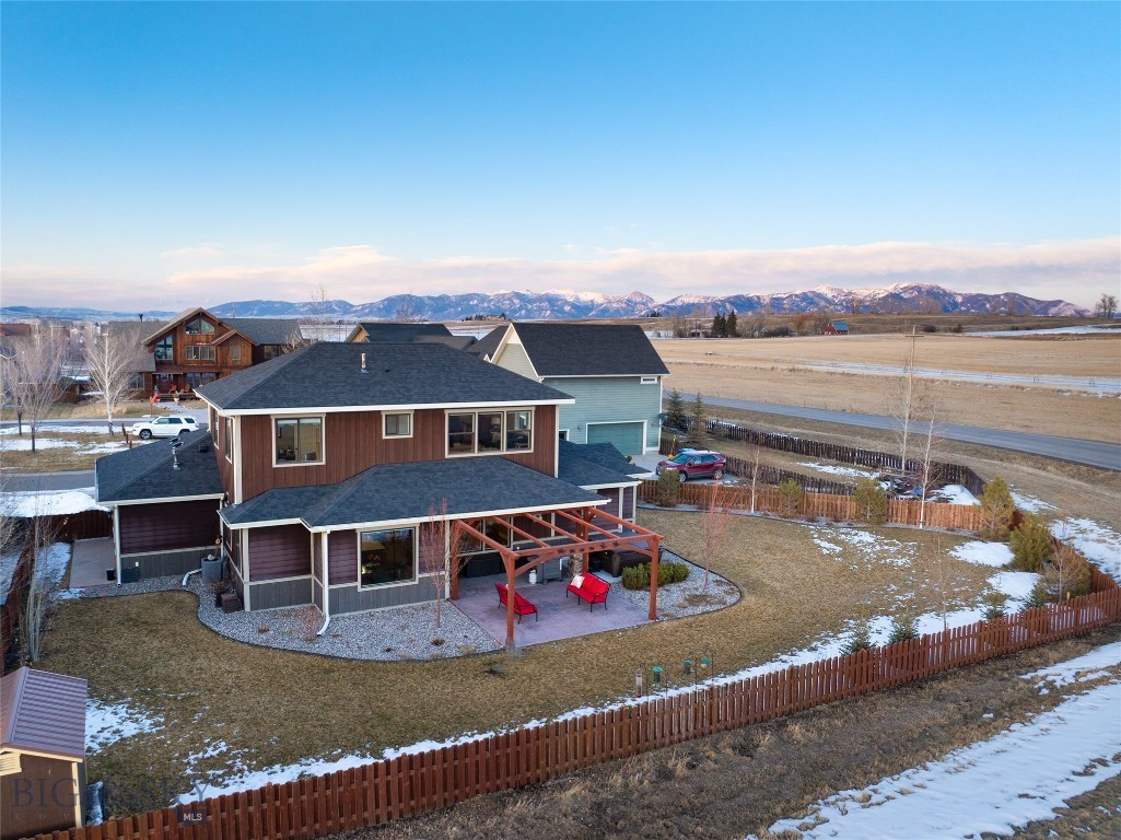 Bozeman, Montana 59718, United States, 5 Bedrooms Bedrooms, ,3 BathroomsBathrooms,Residential,Contingent,63948