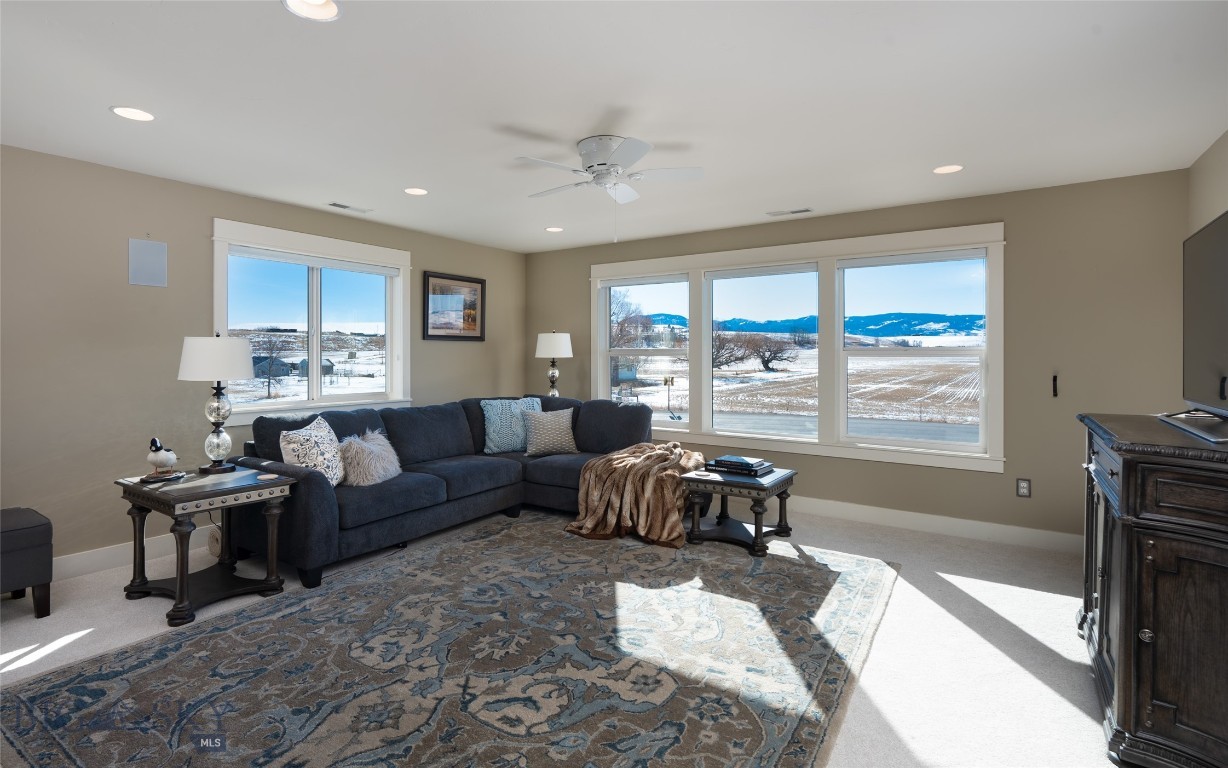 Bozeman, Montana 59718, United States, 5 Bedrooms Bedrooms, ,3 BathroomsBathrooms,Residential,Contingent,63948