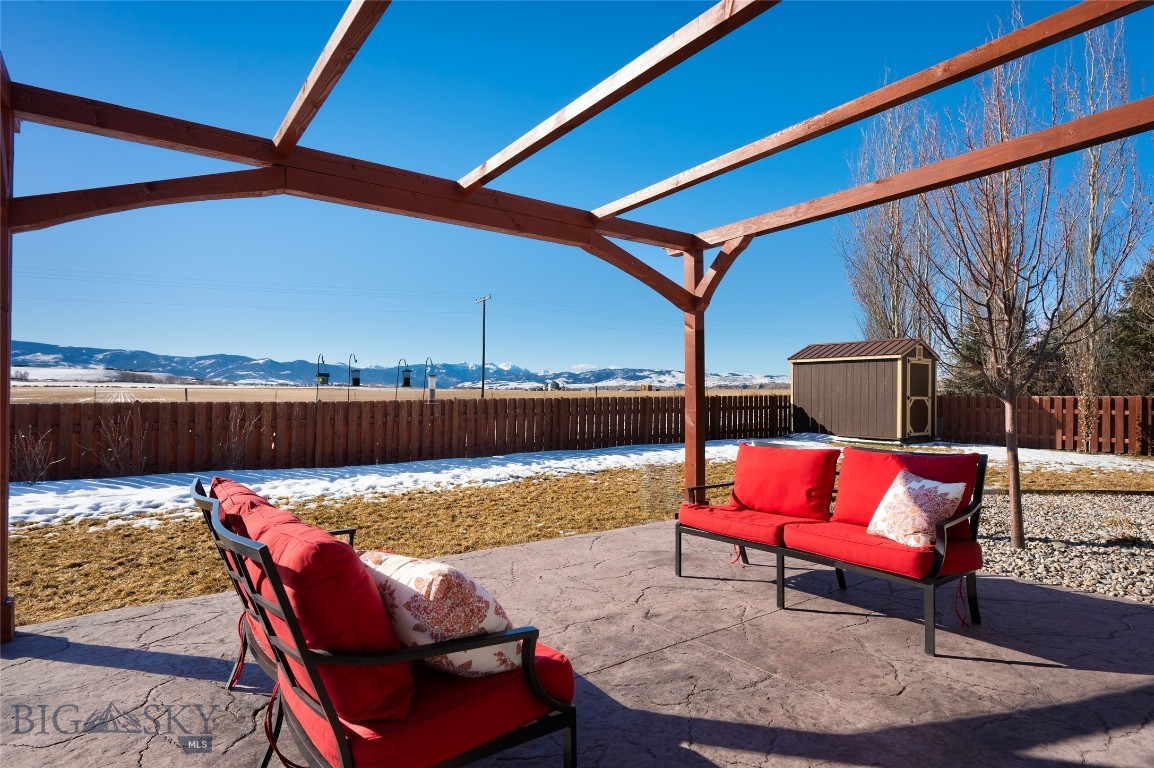 Bozeman, Montana 59718, United States, 5 Bedrooms Bedrooms, ,3 BathroomsBathrooms,Residential,Contingent,63948