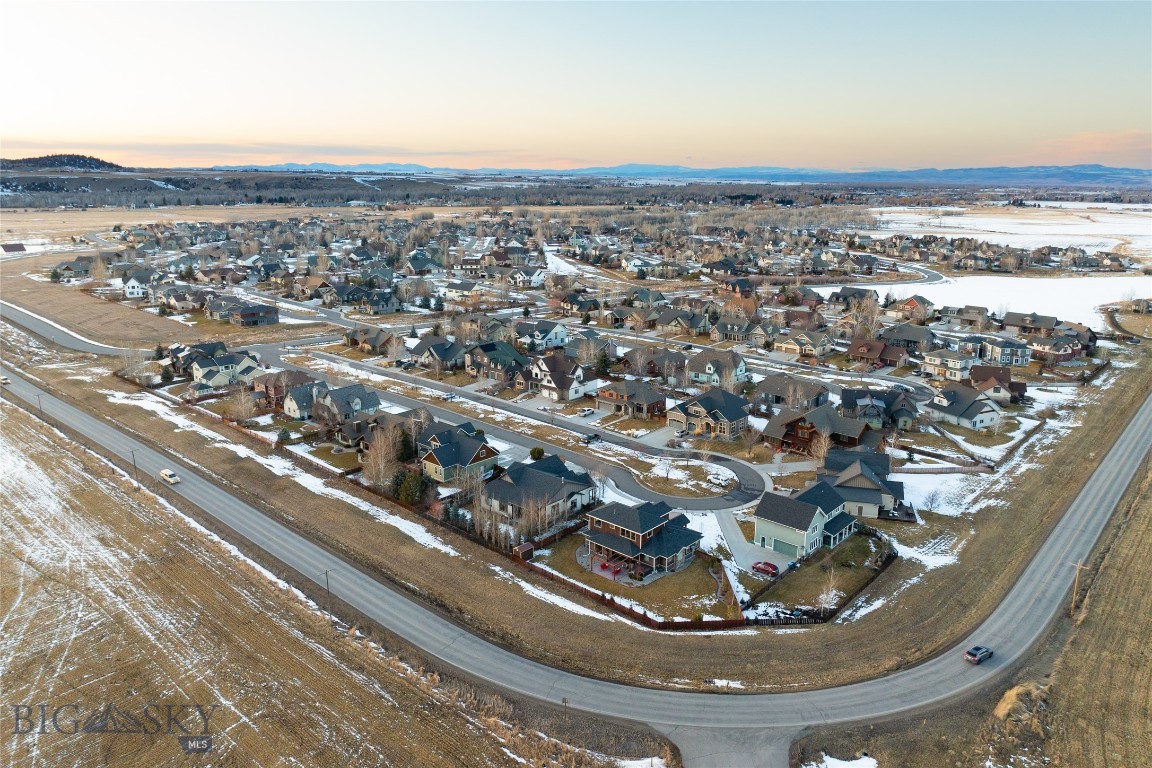 Bozeman, Montana 59718, United States, 5 Bedrooms Bedrooms, ,3 BathroomsBathrooms,Residential,Contingent,63948