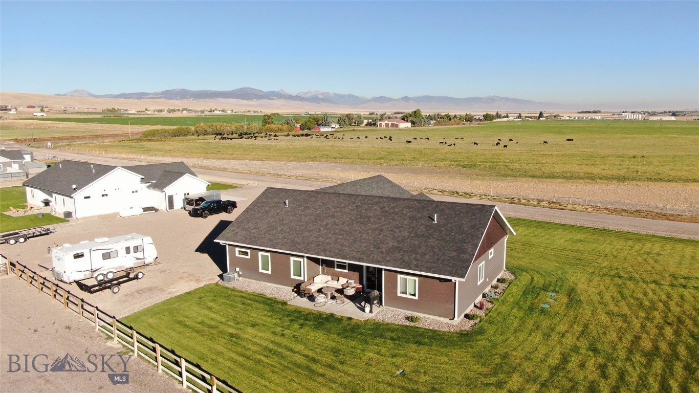 275 Silverwood Loop
