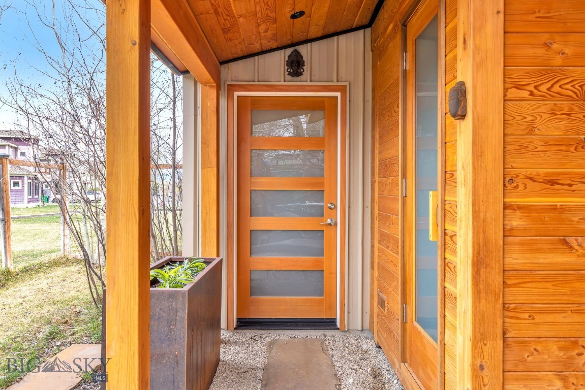 Walton Homestead - Residential