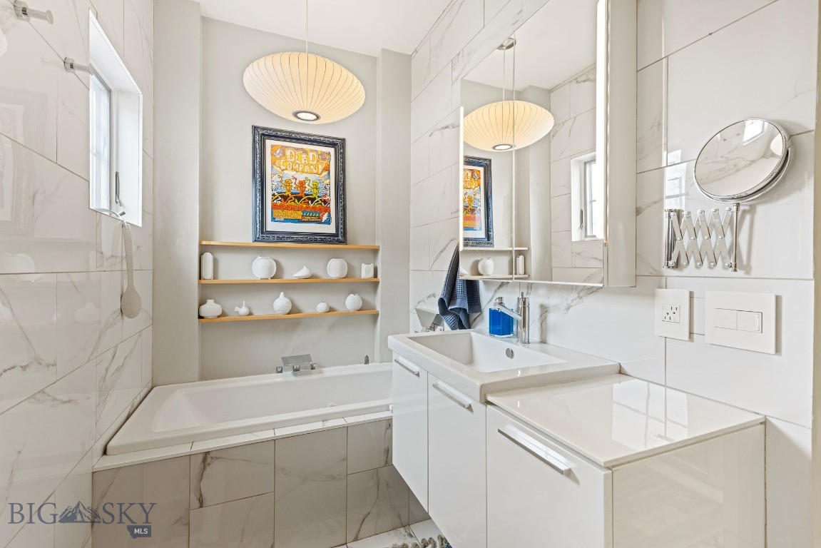 Walton Homestead - Residential