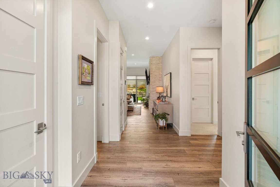 203 Wickwire Way