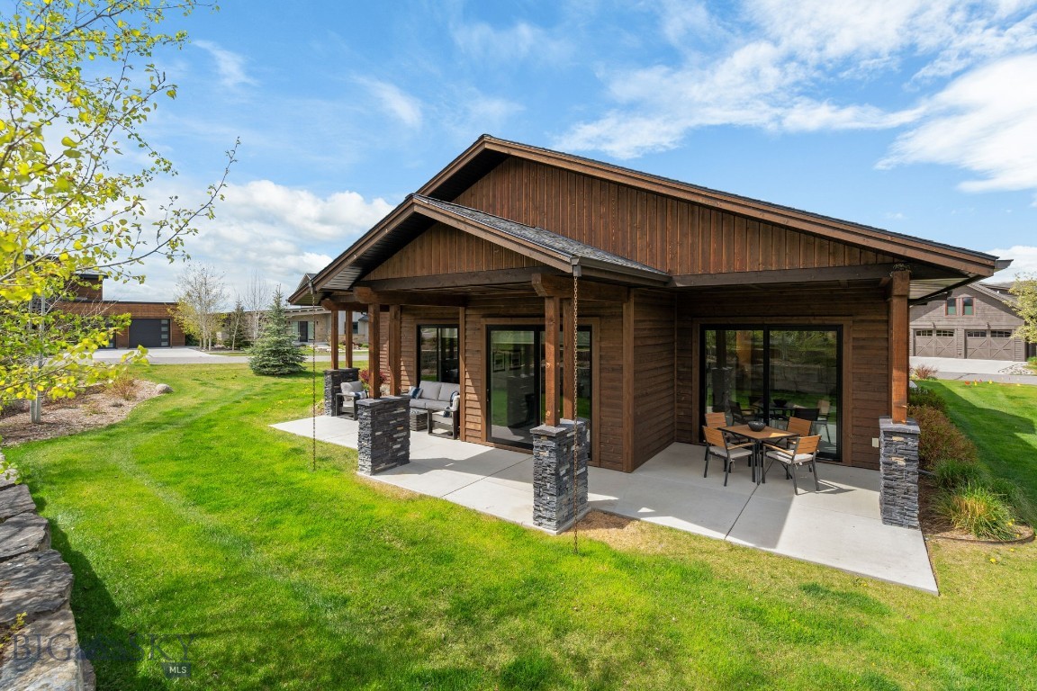 203 Wickwire Way