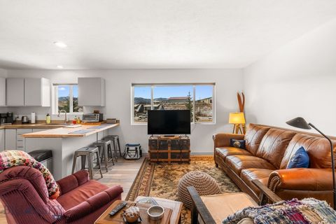 Photo of 121 Gravel Hollow Dr, Bozeman, MT 59718 (MLS # 408270)