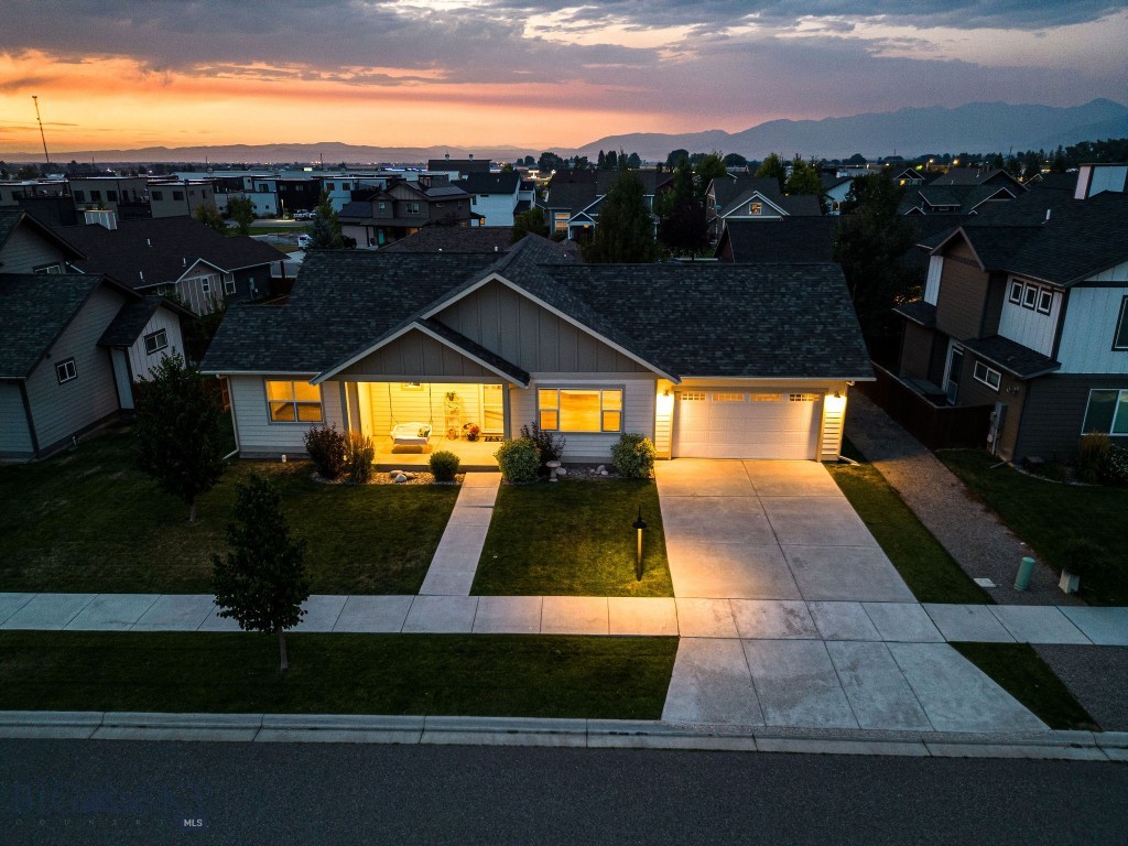 Falcon Hollow - Residential