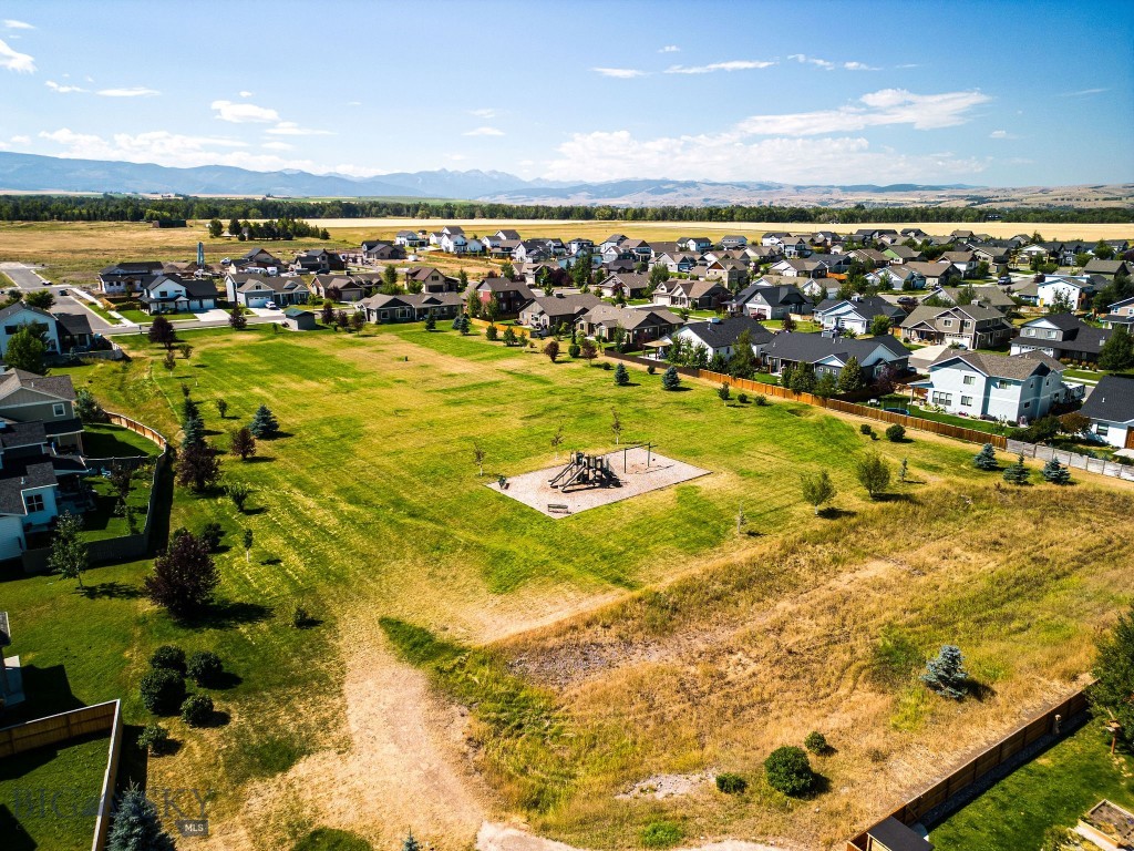 Falcon Hollow - Residential