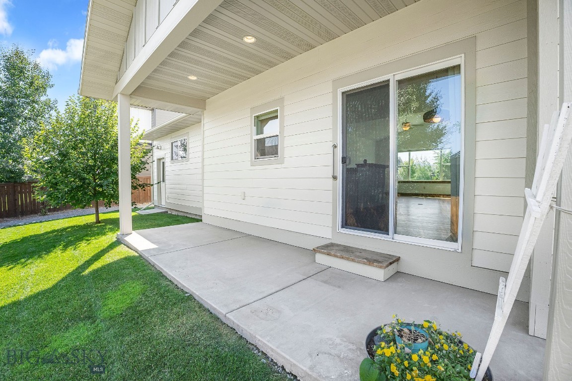 Falcon Hollow - Residential