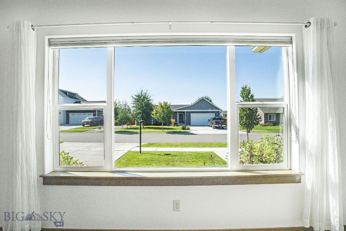 Falcon Hollow - Residential
