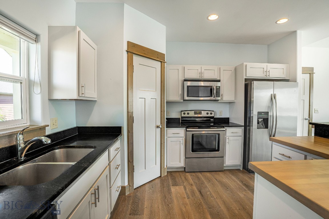 Falcon Hollow - Residential