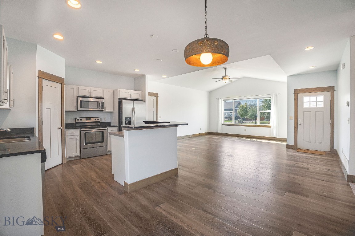 Falcon Hollow - Residential