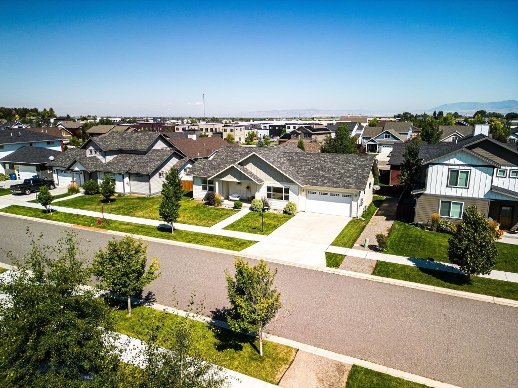Falcon Hollow - Residential