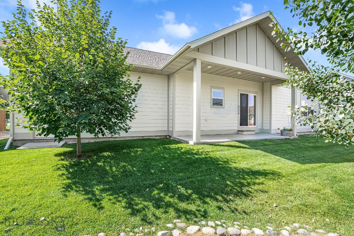 Falcon Hollow - Residential