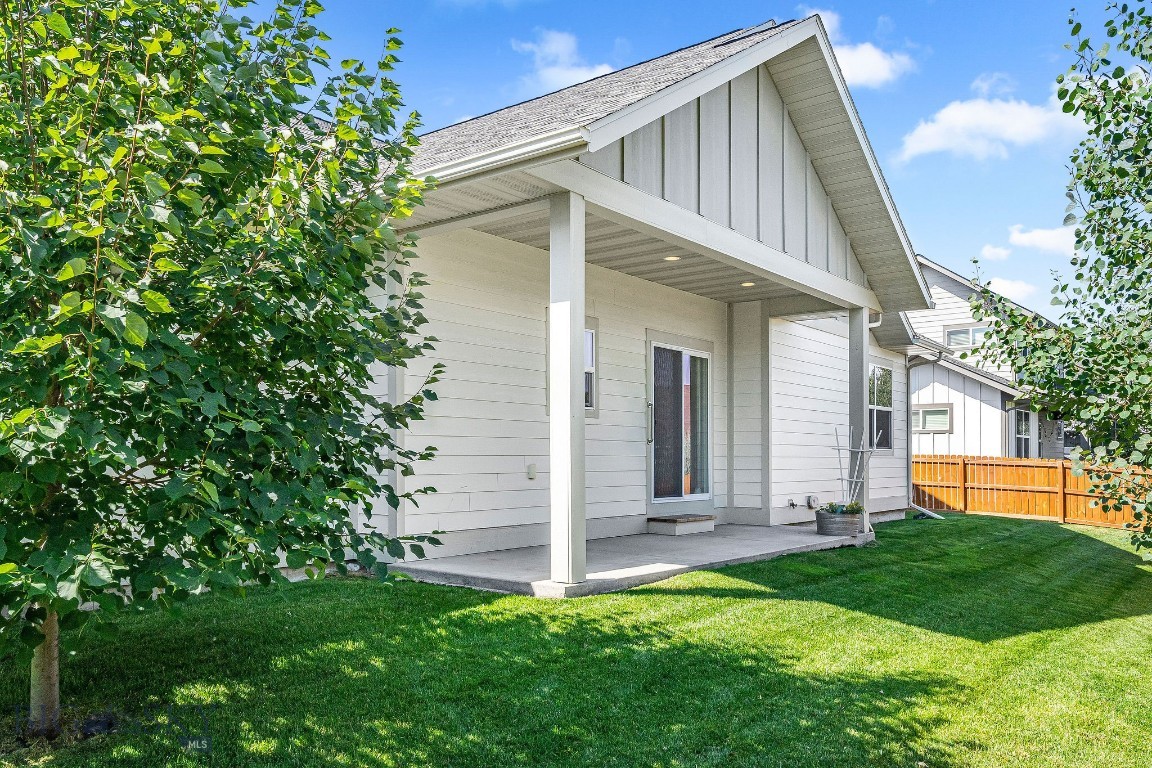 Falcon Hollow - Residential