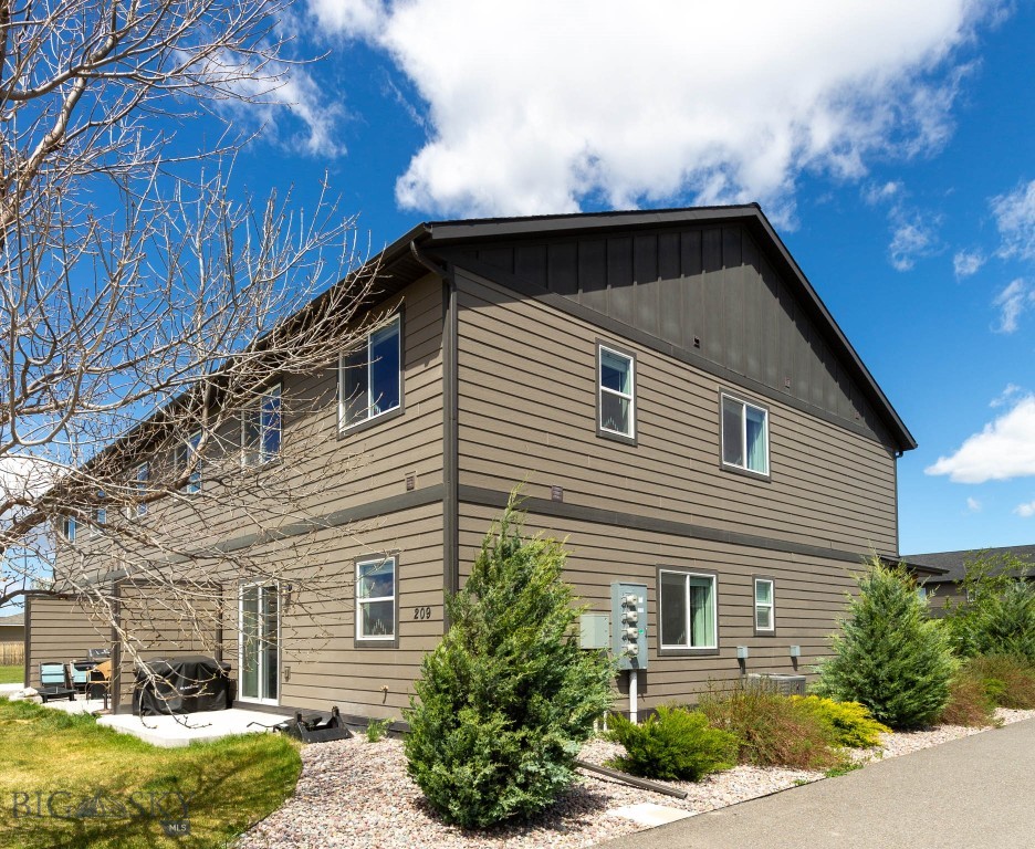 209 Manhattan South Road A