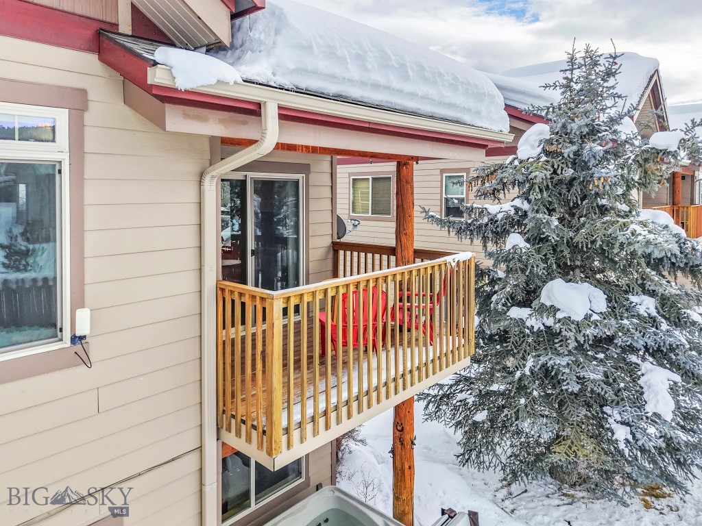 Tamarack Court Condo - Residential
