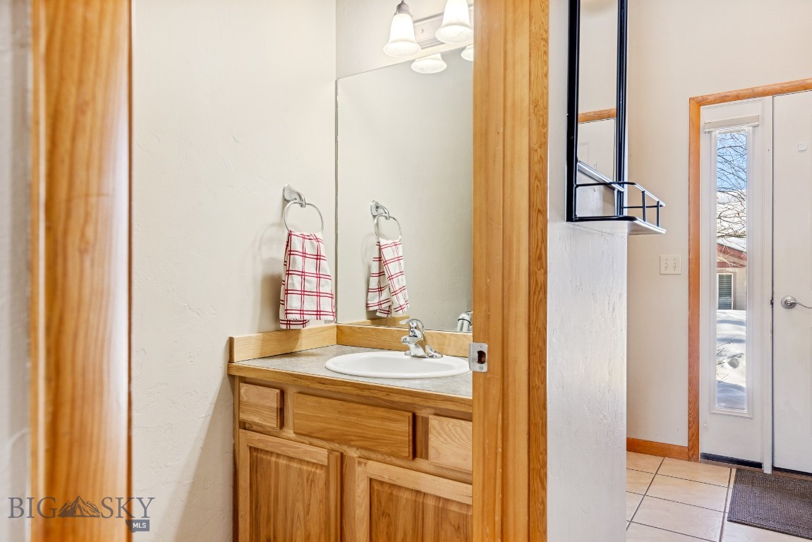 Tamarack Court Condo - Residential