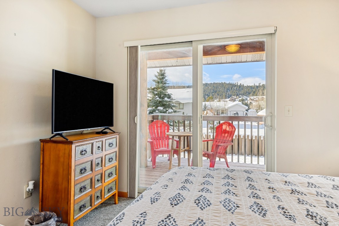 Tamarack Court Condo - Residential