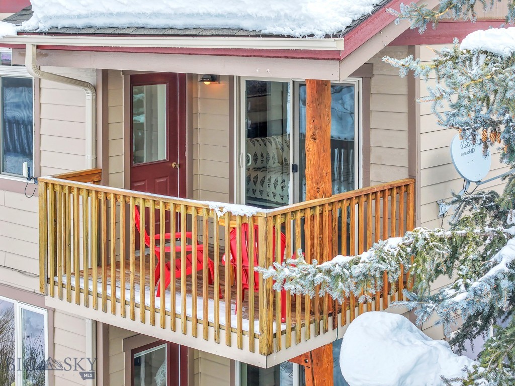 Tamarack Court Condo - Residential