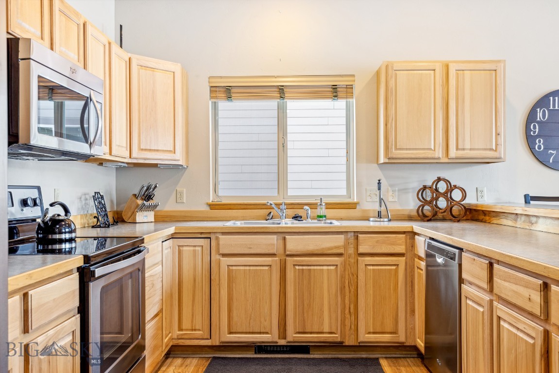 Tamarack Court Condo - Residential